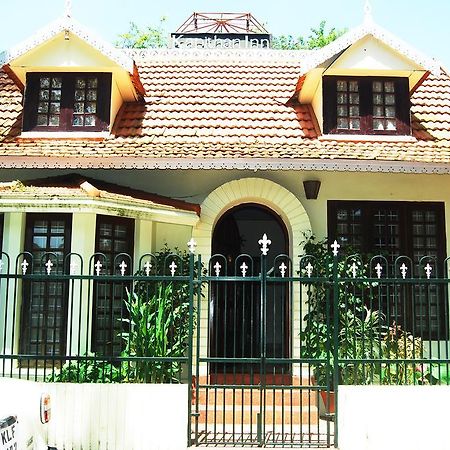 Kapithan'S Inn Kochi 外观 照片