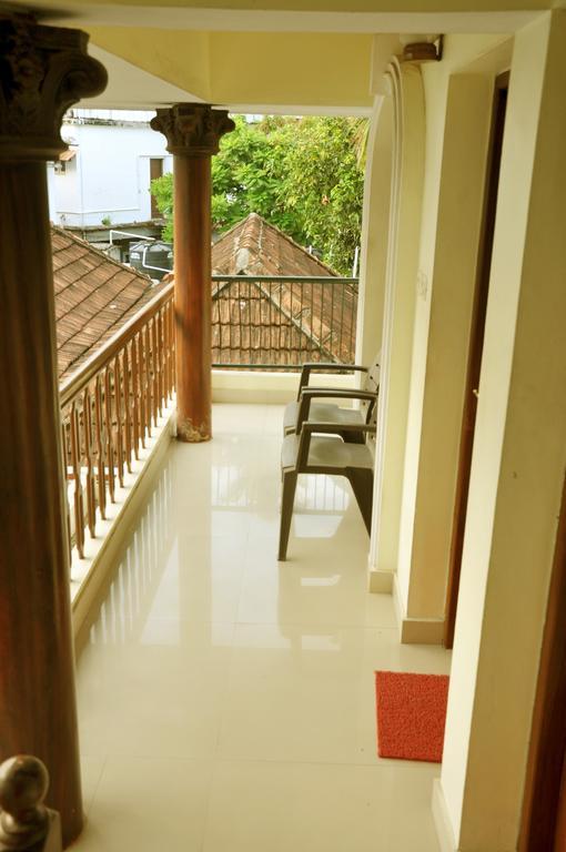 Kapithan'S Inn Kochi 外观 照片