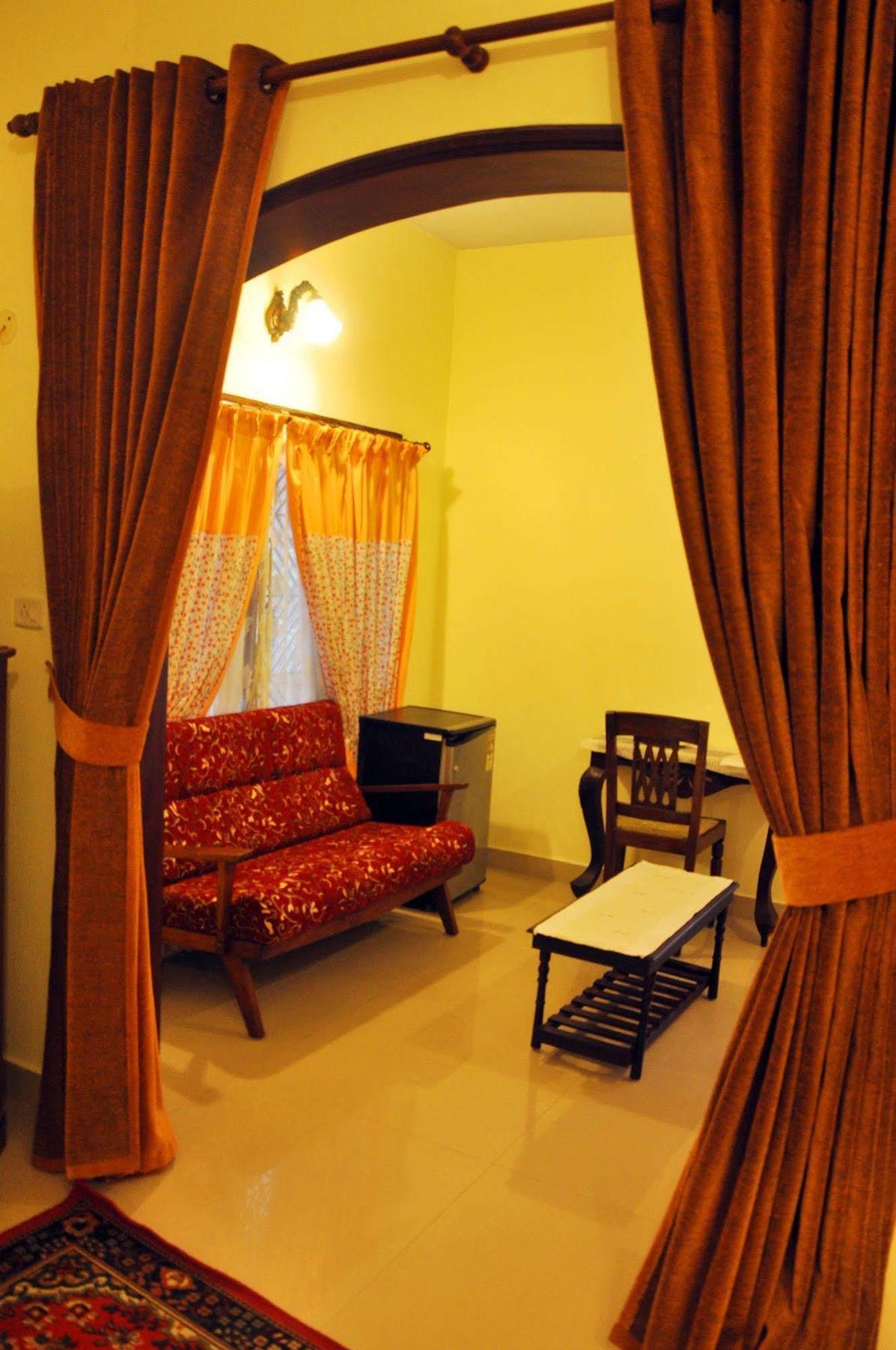 Kapithan'S Inn Kochi 外观 照片