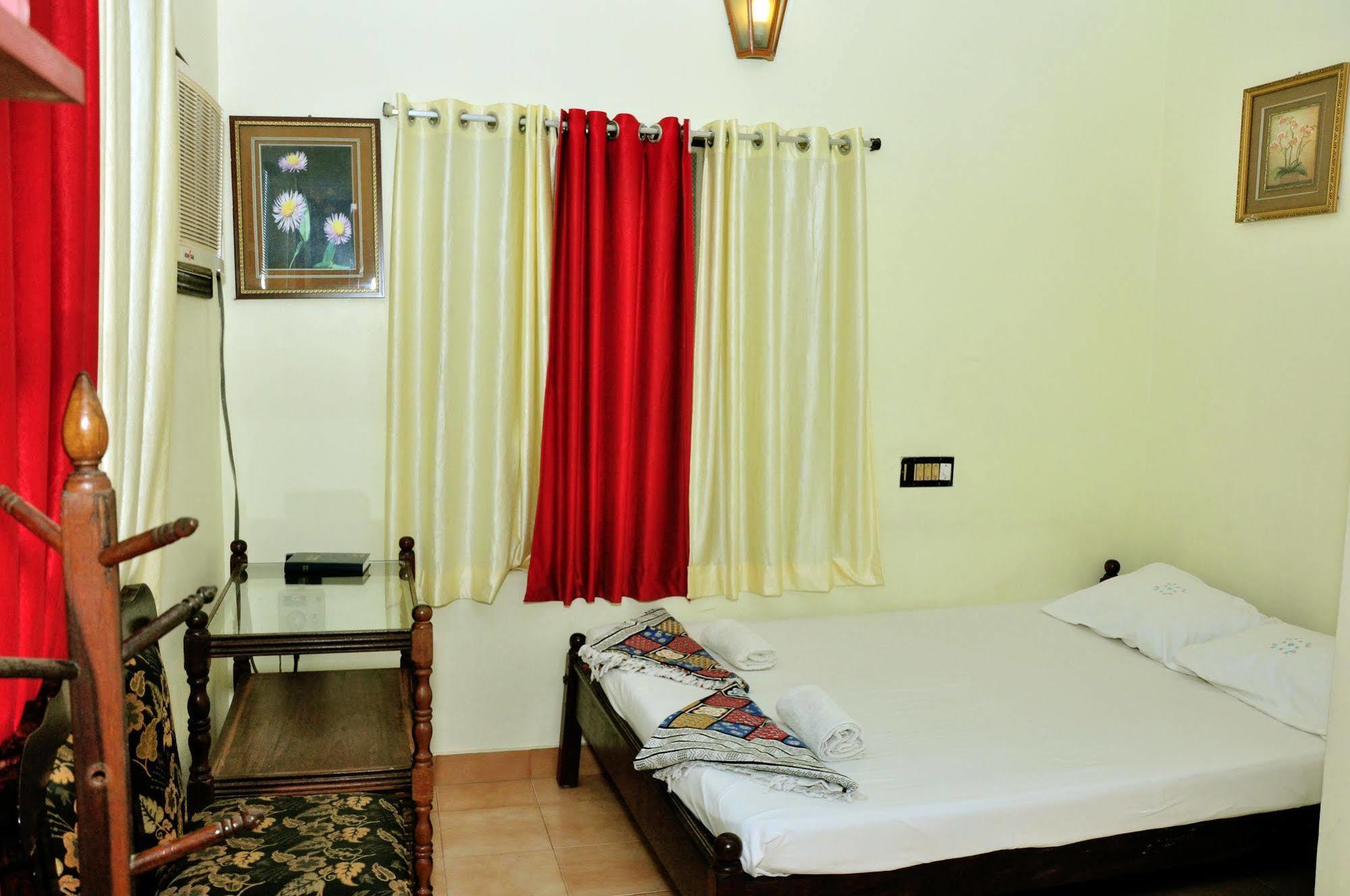 Kapithan'S Inn Kochi 外观 照片
